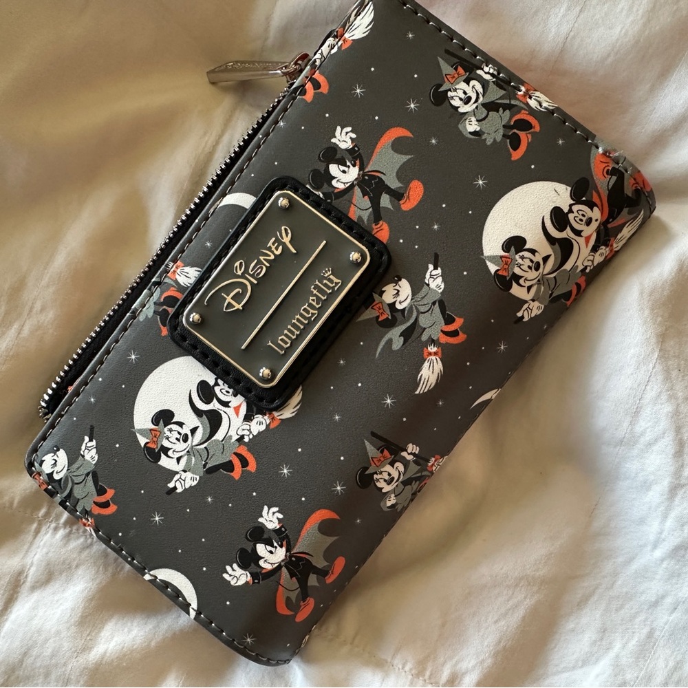 Disney Loungefly Mickey Mouse Wallet